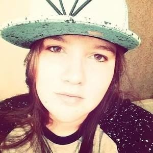 Meet your Posher, Kendra